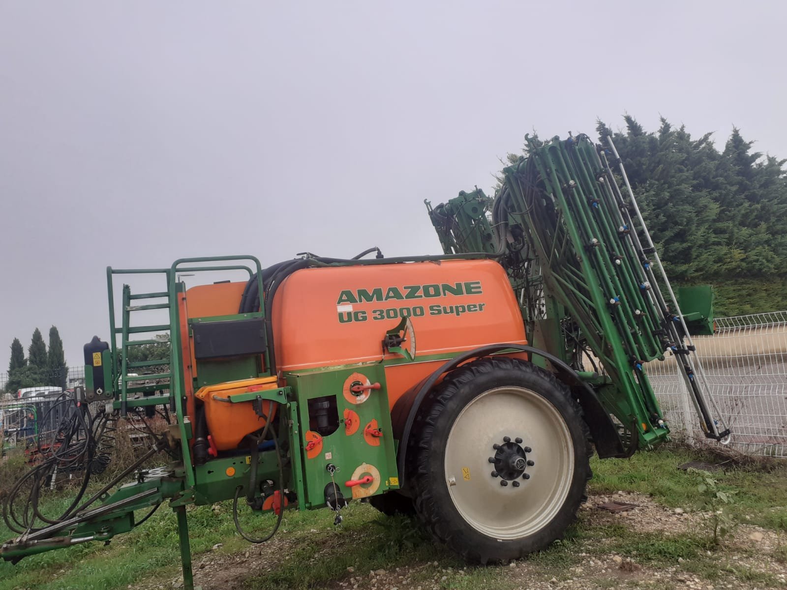 Feldspritze tip Amazone Pulvérisateur traîné UG 3000 SUPER Amazone, Gebrauchtmaschine in ROYNAC (Poză 6)