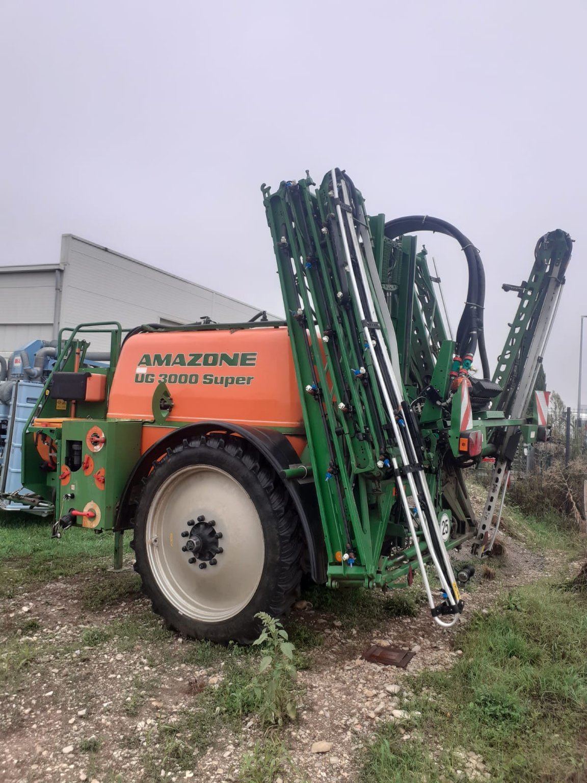 Feldspritze typu Amazone Pulvérisateur traîné UG 3000 SUPER Amazone, Gebrauchtmaschine w ROYNAC (Zdjęcie 7)