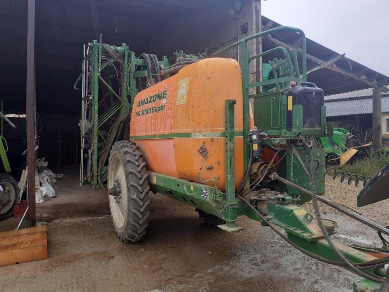 Feldspritze des Typs Amazone Pulvérisateur traîné UG 3000 SUPER Amazone, Gebrauchtmaschine in ROYNAC