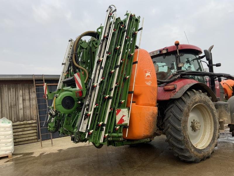 Feldspritze typu Amazone UF TWIN 2801, Gebrauchtmaschine v ROYE (Obrázek 1)