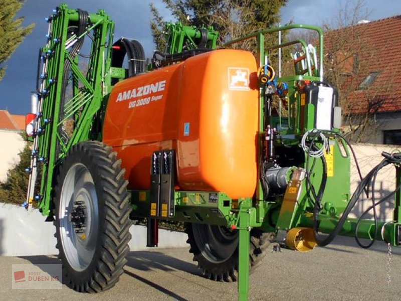 Feldspritze del tipo Amazone UG 3000 Super, Neumaschine en Ziersdorf