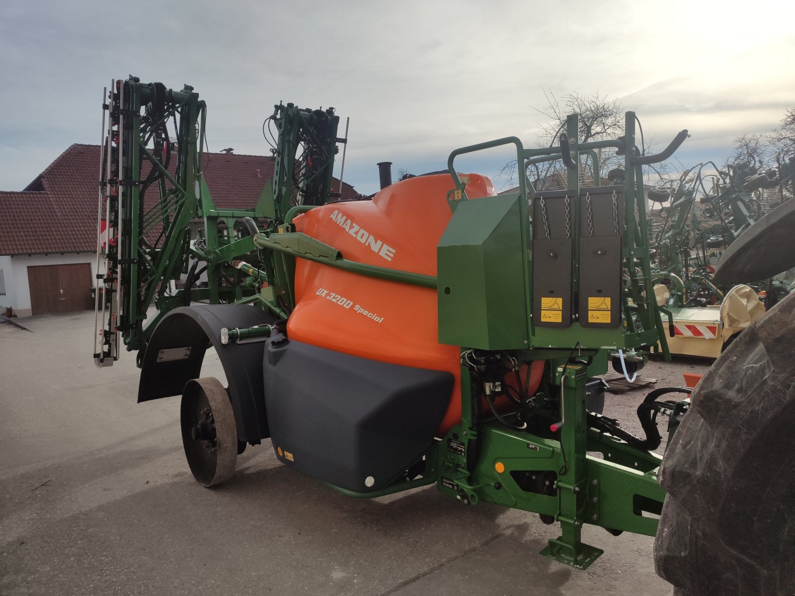 Feldspritze typu Amazone UX 3200 Special, Neumaschine v Altbierlingen (Obrázek 2)