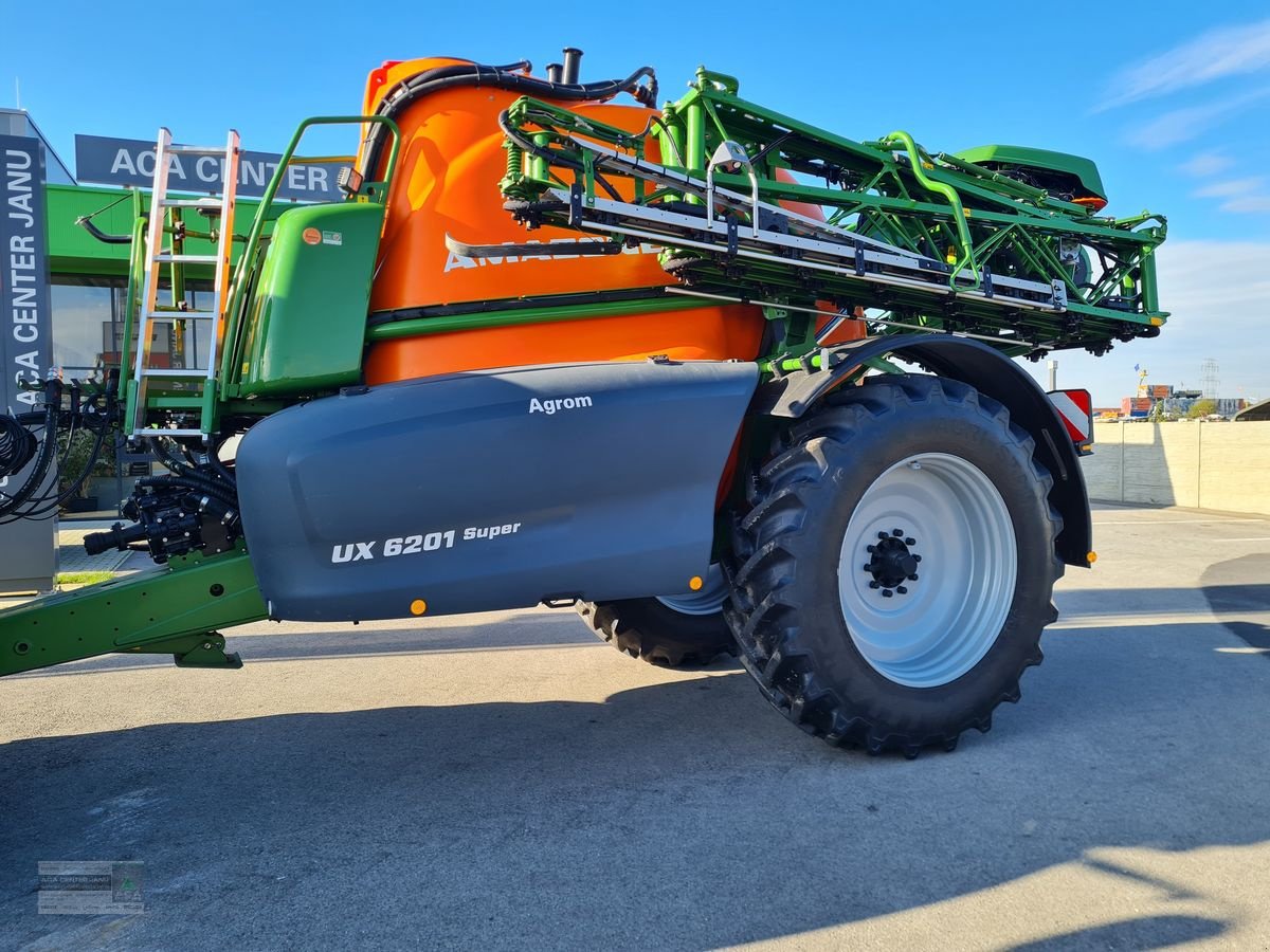 Feldspritze of the type Amazone UX 6201 Super, Gebrauchtmaschine in Gerasdorf (Picture 1)