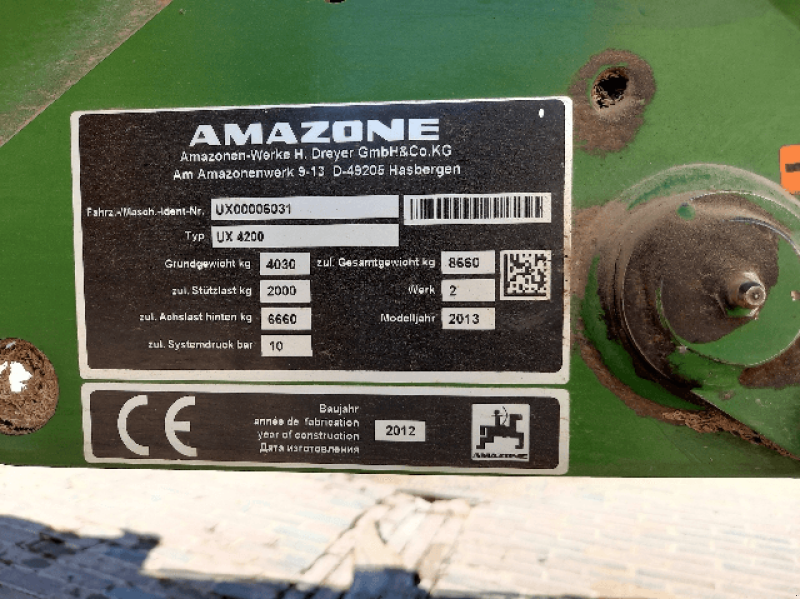 Feldspritze du type Amazone UX4200, Gebrauchtmaschine en Richebourg (Photo 2)