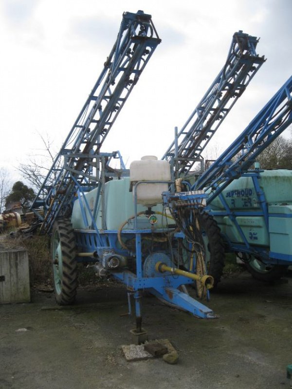 Feldspritze del tipo Berthoud Mack DPA 3200 l - 24m GV, Gebrauchtmaschine In BRECE (Immagine 4)