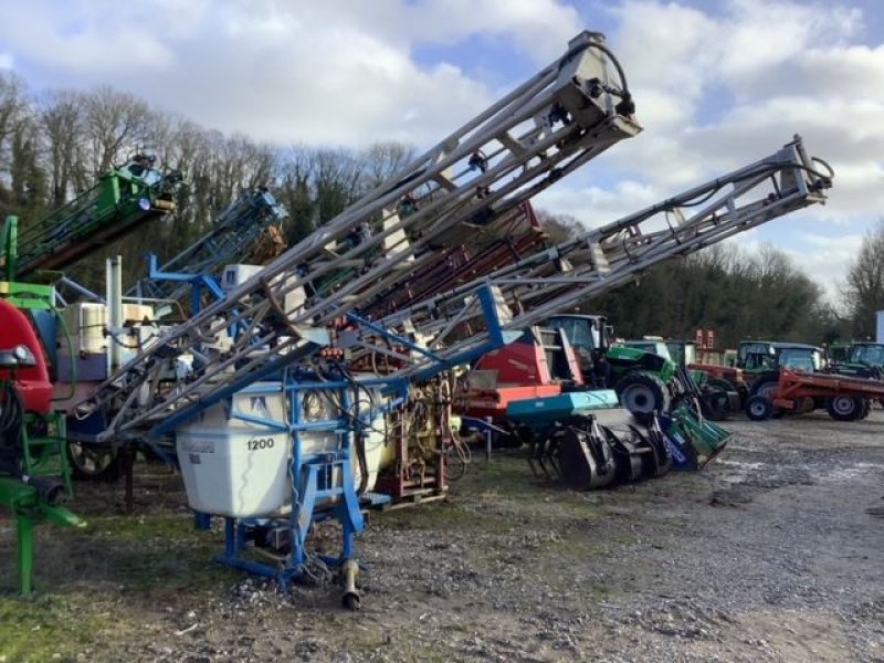 Feldspritze tip Blanchard 1200L, Gebrauchtmaschine in les hayons (Poză 1)