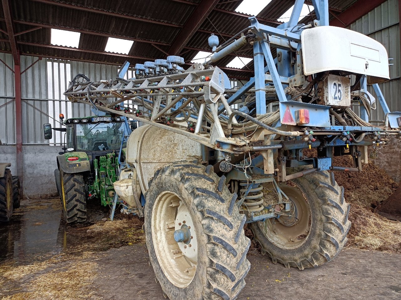 Feldspritze typu Evrard Meteor 2800, Gebrauchtmaschine v Einvaux (Obrázek 1)