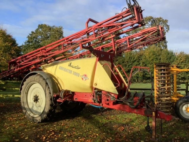 Feldspritze tip Evrard NAVIGATOR3000L, Gebrauchtmaschine in les hayons (Poză 2)