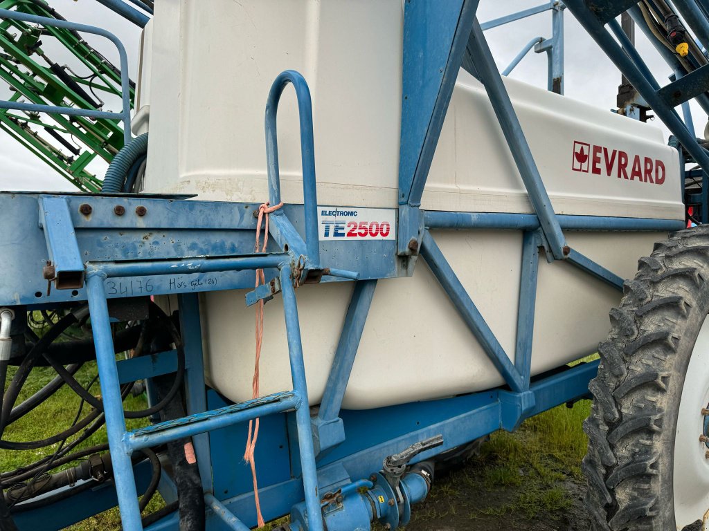 Feldspritze du type Evrard TE 2500 -  DESTOCKAGE, Gebrauchtmaschine en GUERET (Photo 8)