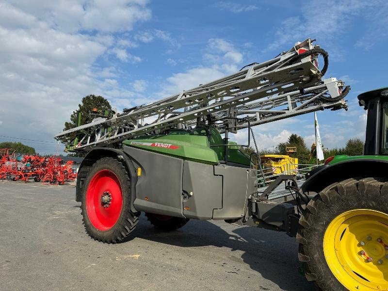 Feldspritze typu Fendt ROGATOR 333, Gebrauchtmaschine w ESCAUDOEUVRES (Zdjęcie 8)