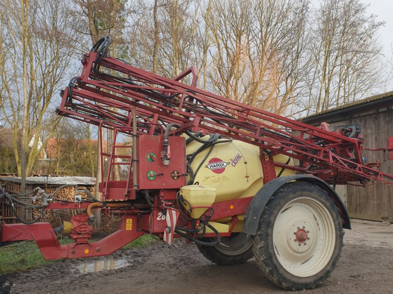 Feldspritze du type Hardi Commander Classic 2800, Gebrauchtmaschine en Hellmitzheim (Photo 1)