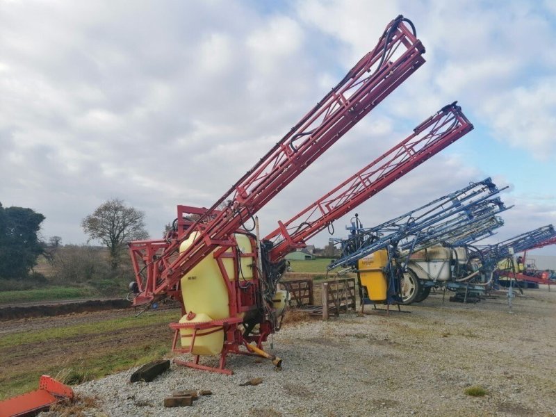 Feldspritze of the type Hardi MEGA1200L, Gebrauchtmaschine in Le Horps (Picture 1)