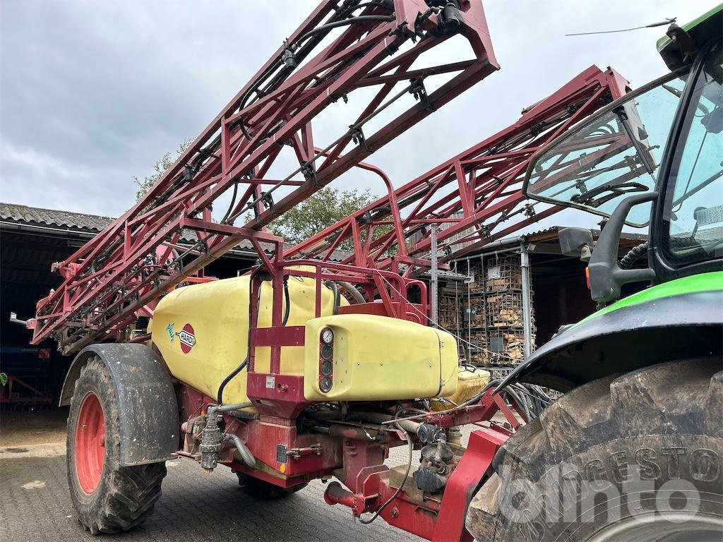 Feldspritze van het type Hardi Plus 32 / 4200, Gebrauchtmaschine in Düsseldorf (Foto 4)