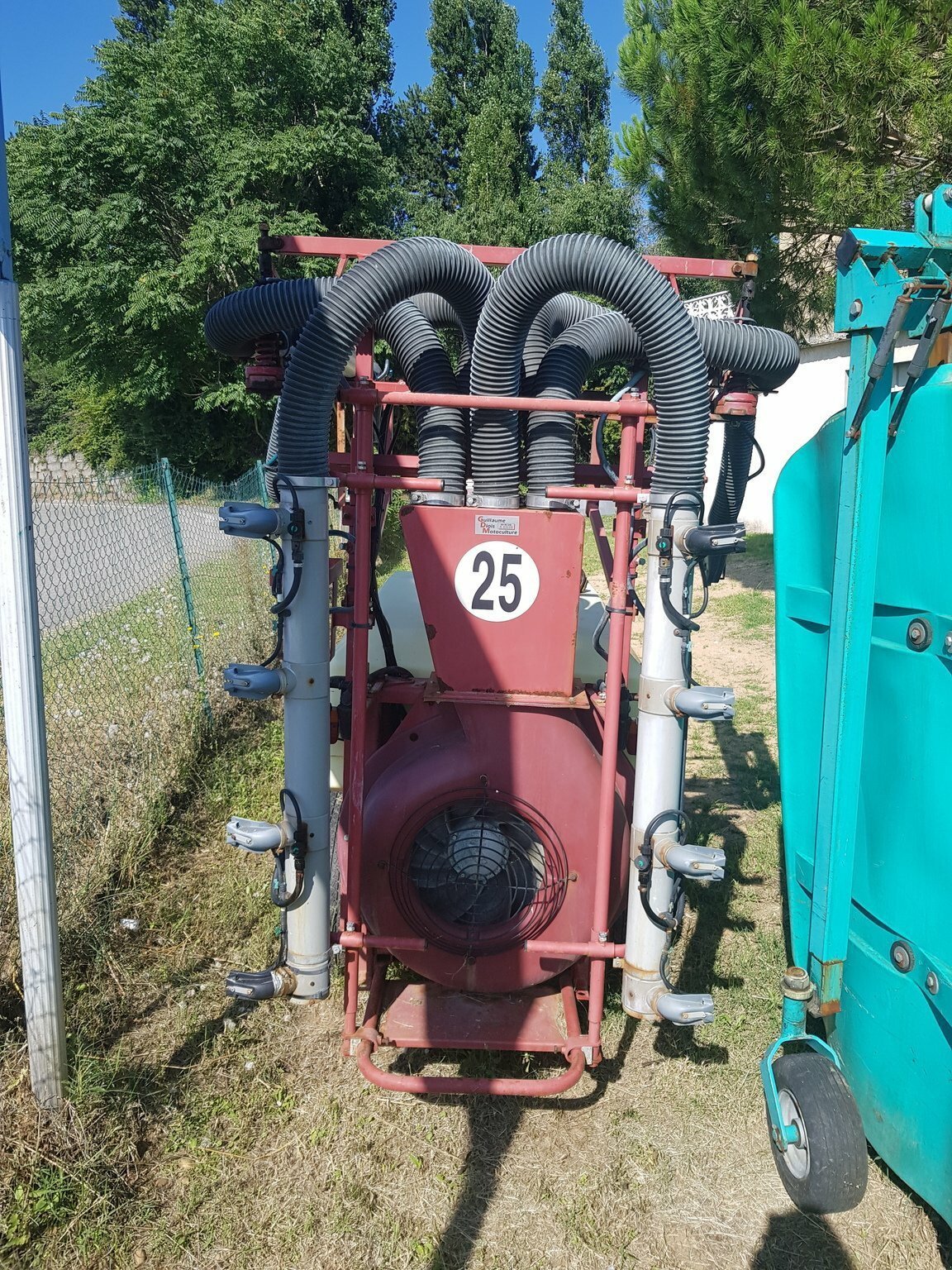 Feldspritze des Typs Hardi Pulvérisateur traîné TP 854 GC 800 L Hardi, Gebrauchtmaschine in ROYNAC (Bild 2)