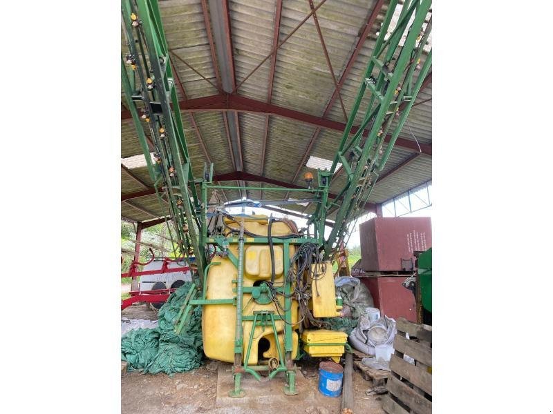 Feldspritze des Typs John Deere 512, Gebrauchtmaschine in CHAUMONT (Bild 1)