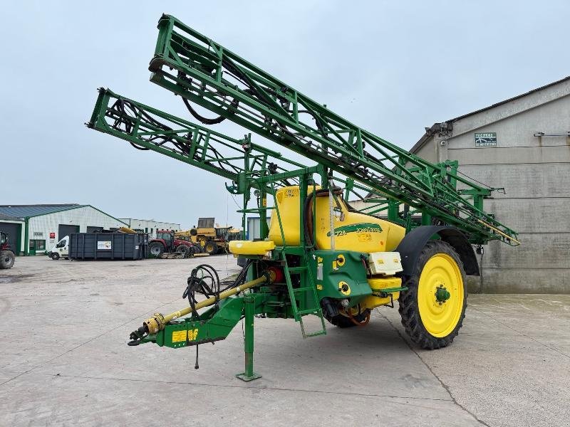 Feldspritze of the type John Deere 724, Gebrauchtmaschine in Richebourg (Picture 1)