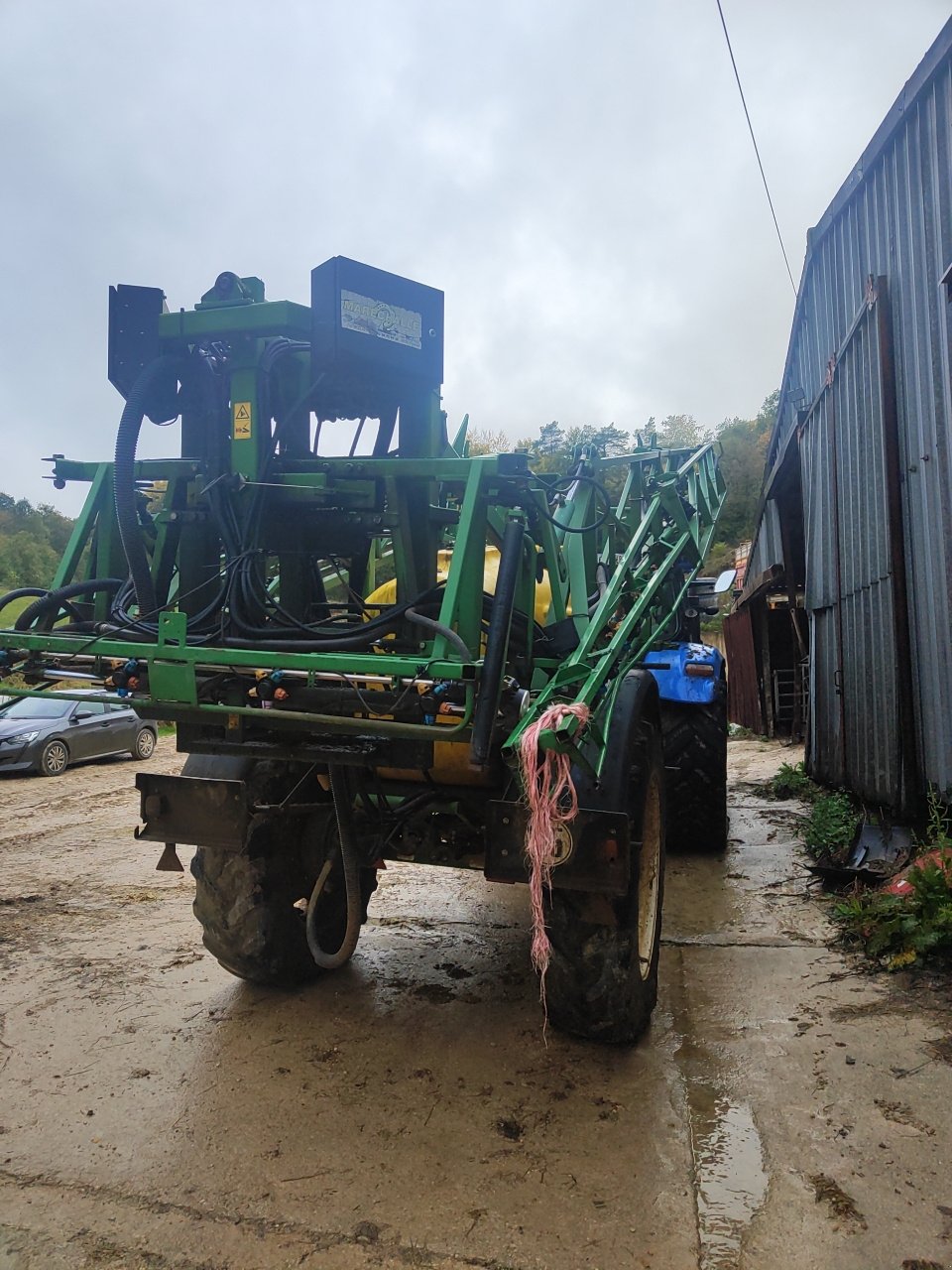 Feldspritze van het type John Deere 824, Gebrauchtmaschine in STENAY (Foto 4)