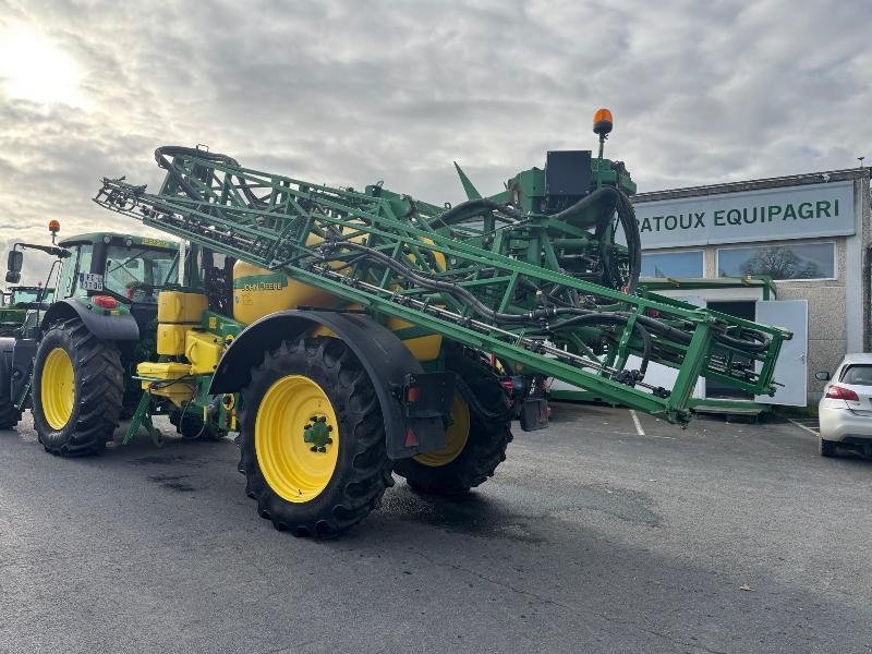 Feldspritze des Typs John Deere 832, Gebrauchtmaschine in Wargnies Le Grand (Bild 2)