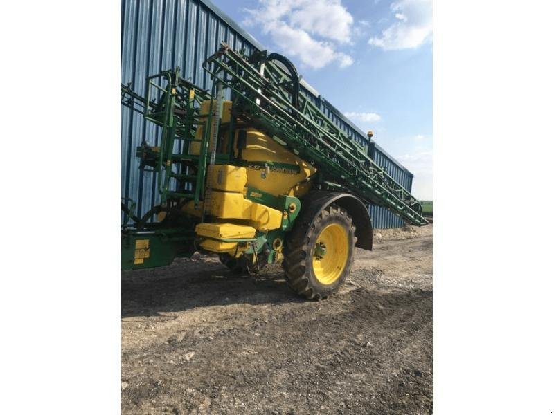 Feldspritze tipa John Deere 832, Gebrauchtmaschine u ESCAUDOEUVRES (Slika 1)