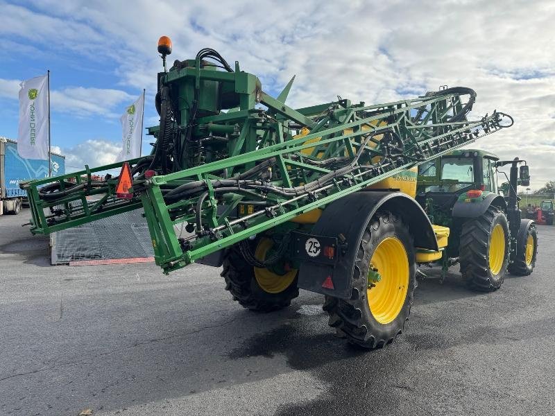 Feldspritze des Typs John Deere 832, Gebrauchtmaschine in Wargnies Le Grand (Bild 3)