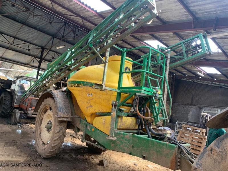 Feldspritze tip John Deere 832, Gebrauchtmaschine in ROYE (Poză 7)