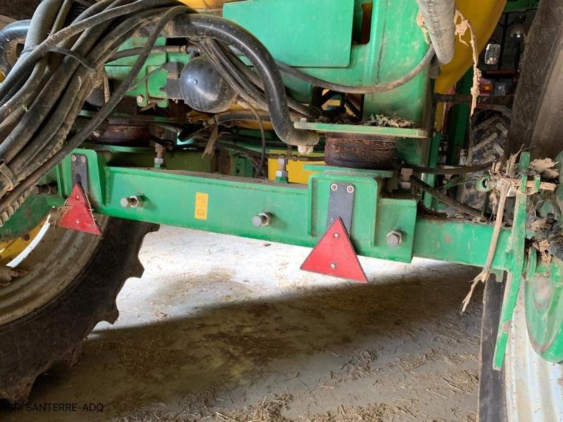 Feldspritze van het type John Deere 832, Gebrauchtmaschine in ROYE (Foto 8)