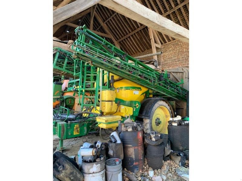 Feldspritze typu John Deere 840, Gebrauchtmaschine v ROYE