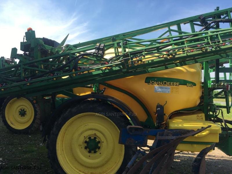 Feldspritze tip John Deere 840, Gebrauchtmaschine in ROYE (Poză 4)