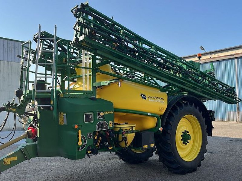 Feldspritze of the type John Deere M944I, Gebrauchtmaschine in BOSC LE HARD