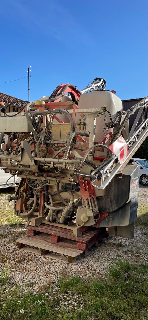 Feldspritze van het type Kuhn Altis 2002, Gebrauchtmaschine in Marolles (Foto 3)