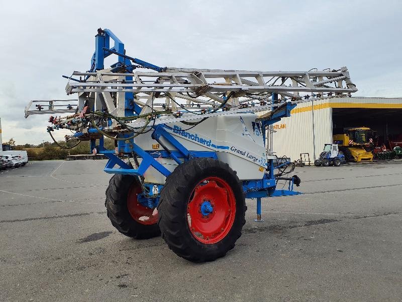 Feldspritze van het type Kuhn GRAND-LARGE, Gebrauchtmaschine in ANTIGNY (Foto 2)