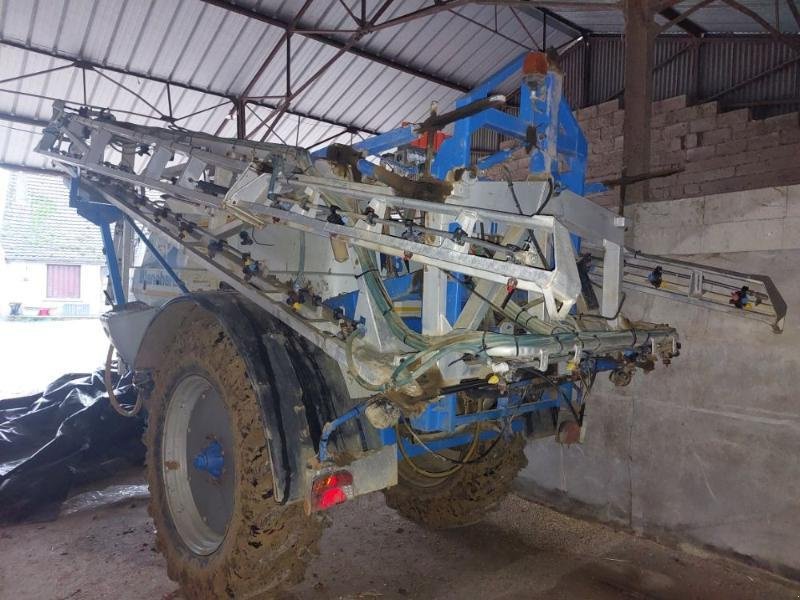 Feldspritze tipa Kuhn GRAND-LARGE4500, Gebrauchtmaschine u CHAUMONT (Slika 4)