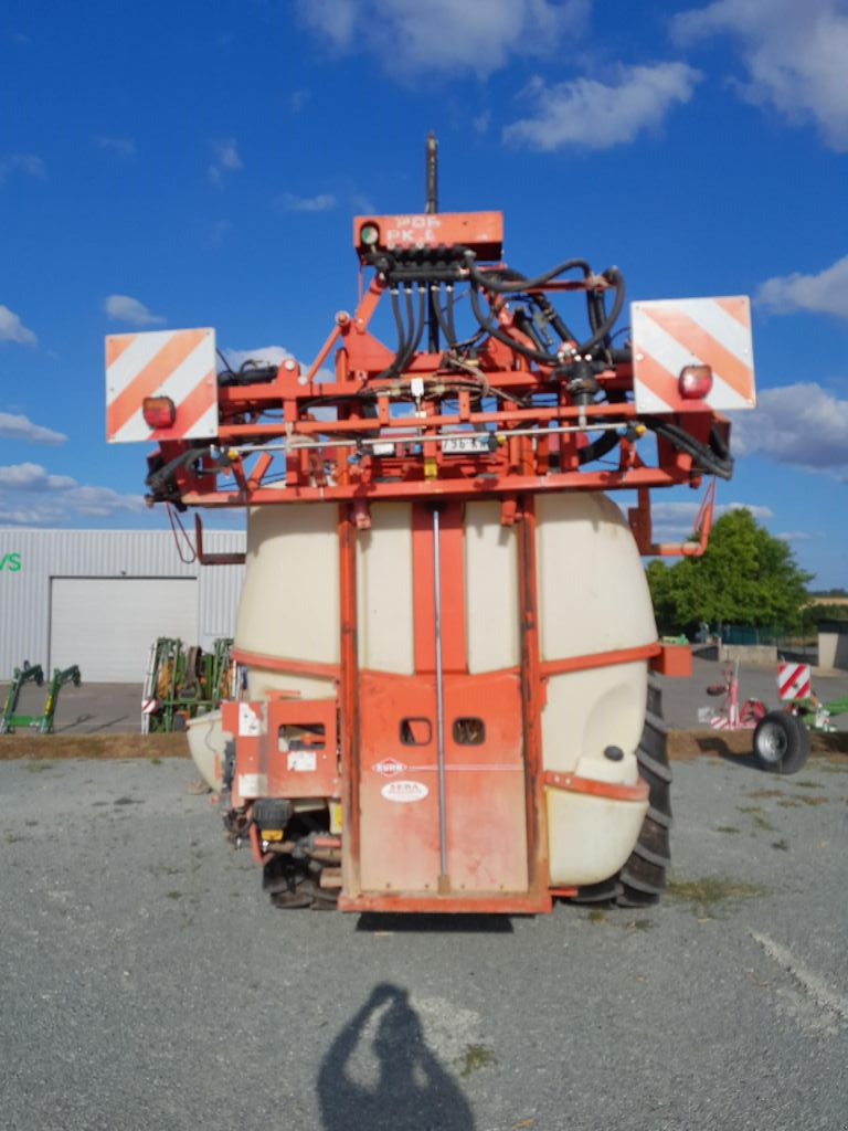 Feldspritze tipa Kuhn J1003, Gebrauchtmaschine u BAZOGES EN PAREDS (Slika 2)