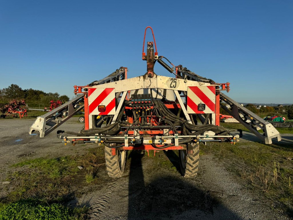 Feldspritze of the type Kuhn Top trainer, Gebrauchtmaschine in GUERET (Picture 4)