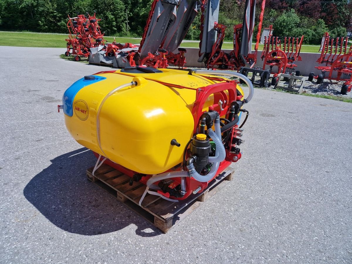 Feldspritze of the type Sonstige 1000L Fronttank, Neumaschine in Grünbach (Picture 5)