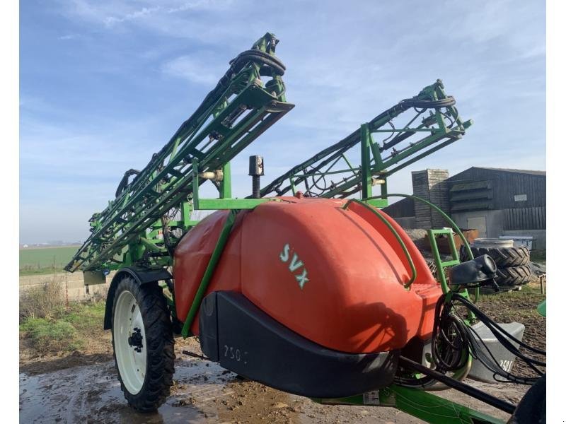 Feldspritze van het type Sonstige SVX 250S, Gebrauchtmaschine in ROYE (Foto 2)