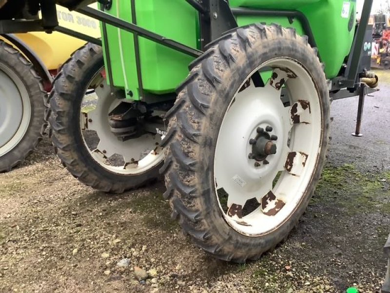 Feldspritze tip Tecnoma GALAXY3000L, Gebrauchtmaschine in les hayons (Poză 3)