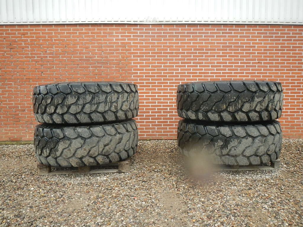 Felge van het type Bridgestone 20.5R25 D296, Gebrauchtmaschine in Aabenraa (Foto 2)