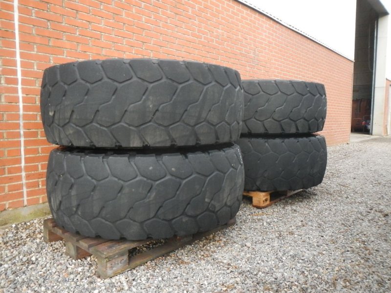 Felge Türe ait Bridgestone 20.5R25 D304, Gebrauchtmaschine içinde Aabenraa (resim 1)