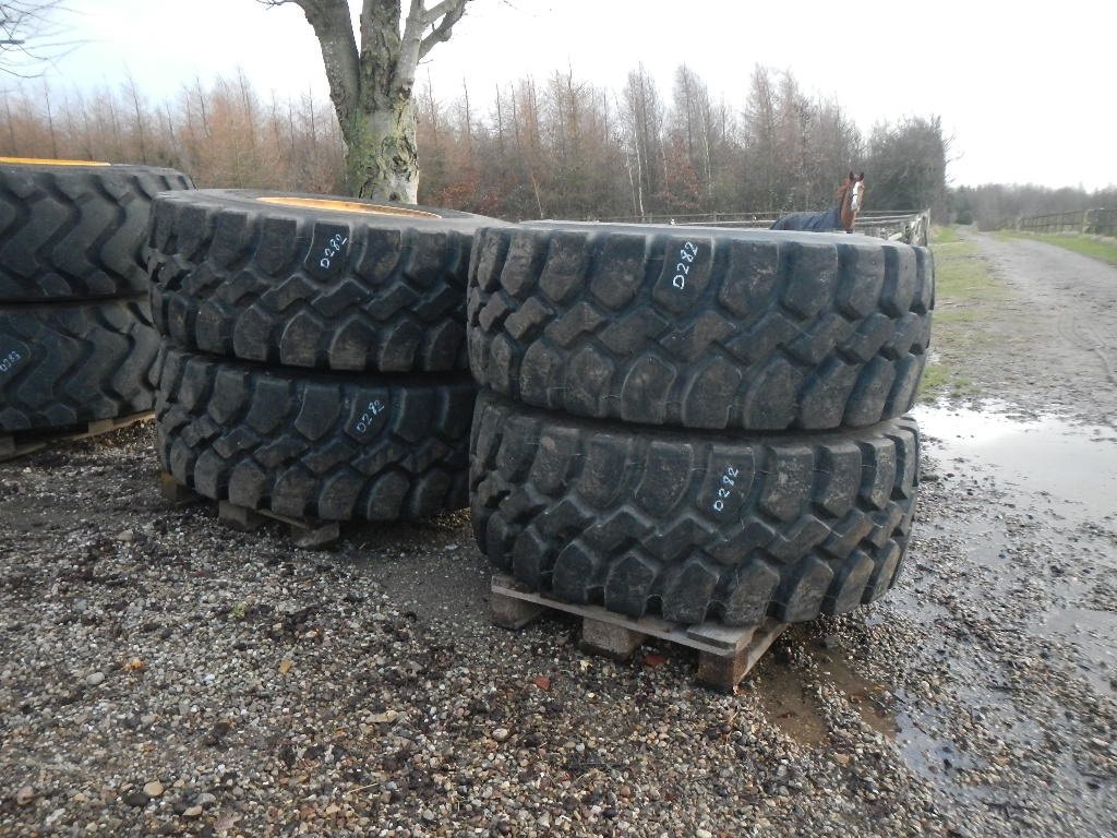 Felge van het type GoodYear GP-4D L4 20.5R25 - D282, Gebrauchtmaschine in Aabenraa (Foto 4)