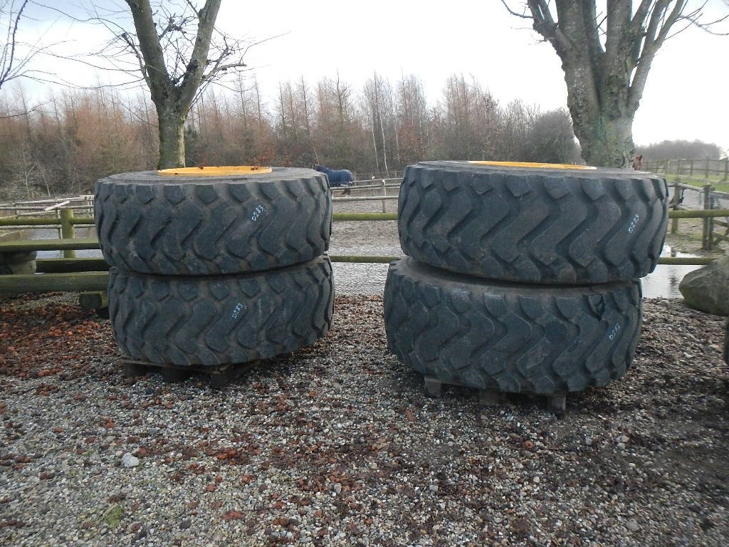 Felge van het type Michelin 23.5R25 L4 XHA2 - D283, Gebrauchtmaschine in Aabenraa (Foto 3)