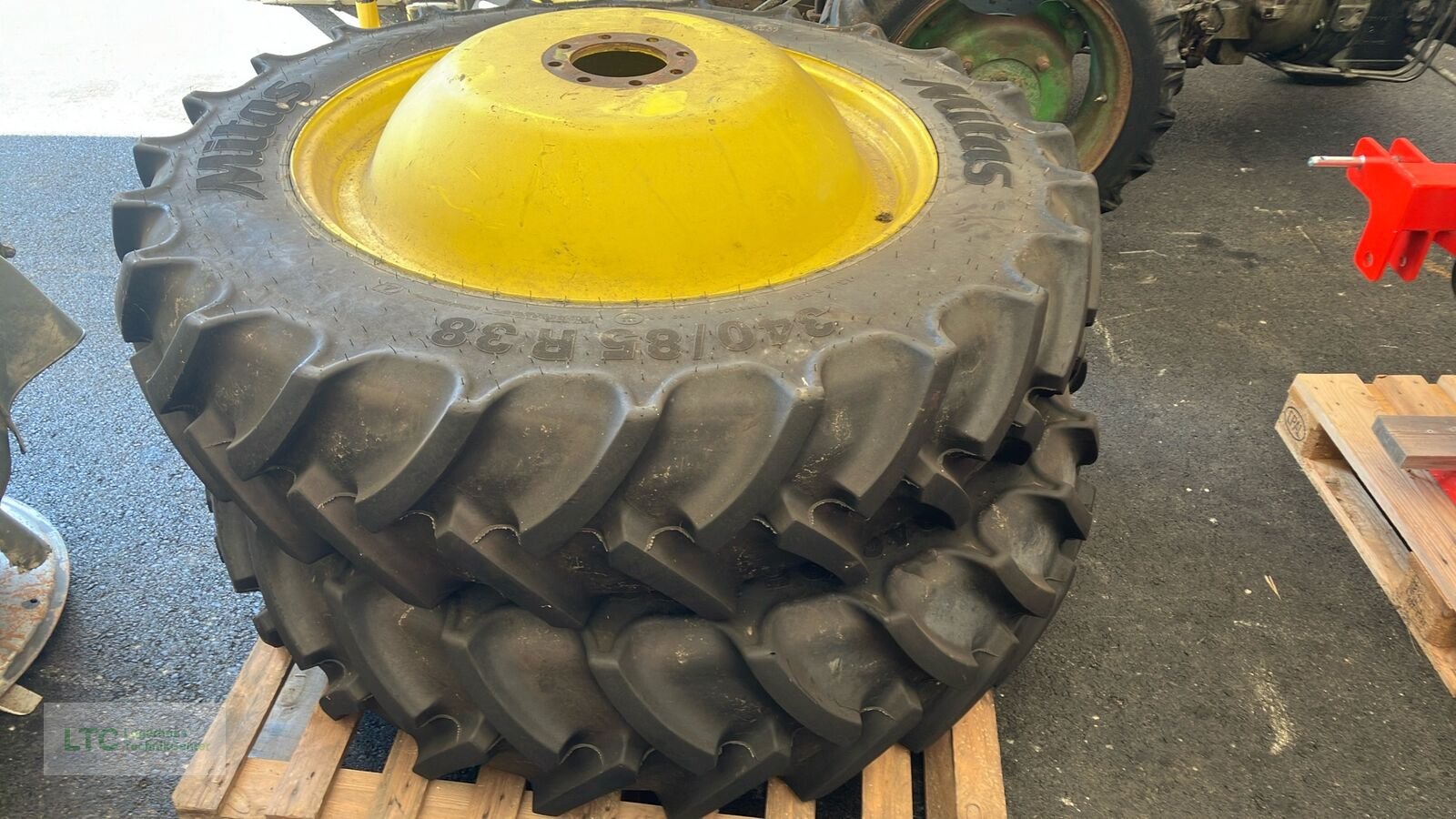 Felge от тип Mitas 280/85 R38 & 340/85 R28, Neumaschine в Redlham (Снимка 9)