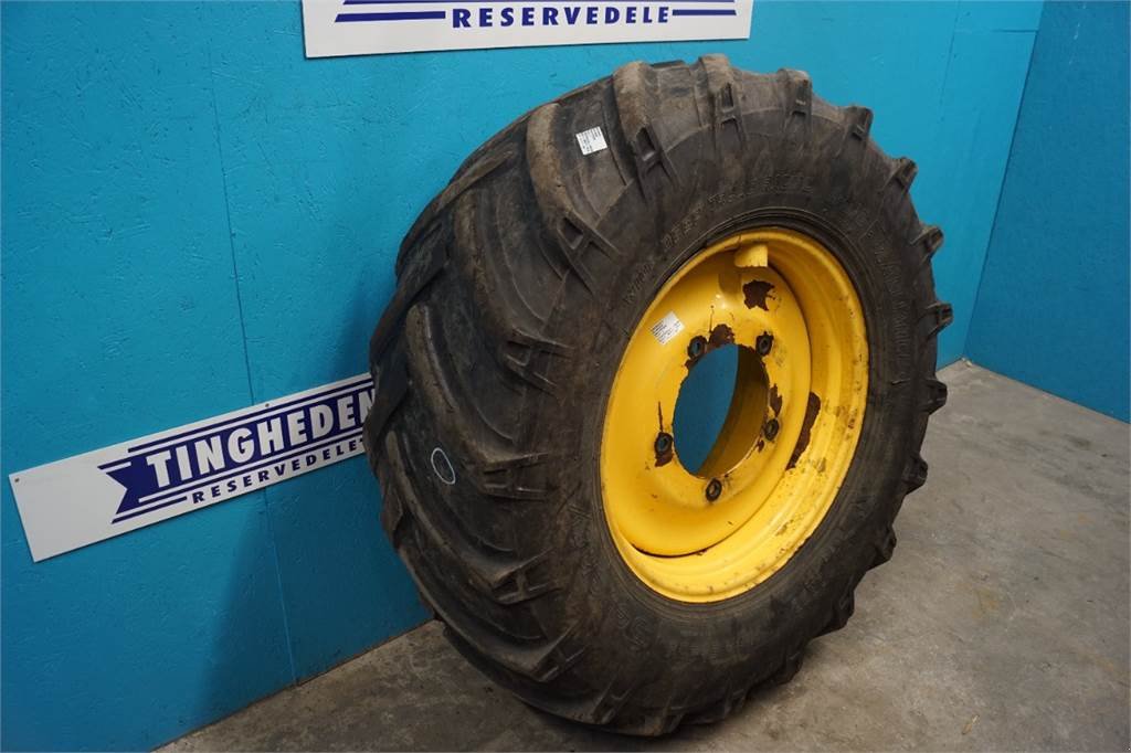 Felge del tipo New Holland 28 480/70R28, Gebrauchtmaschine In Hemmet (Immagine 13)