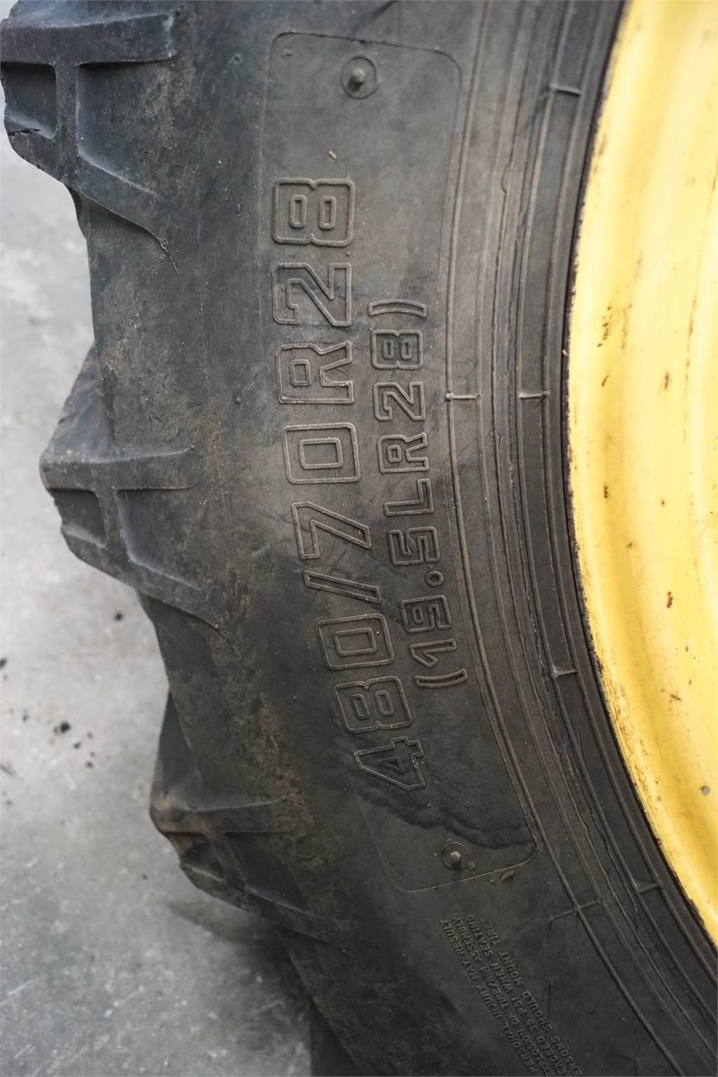 Felge du type New Holland 28 480/70R28, Gebrauchtmaschine en Hemmet (Photo 3)