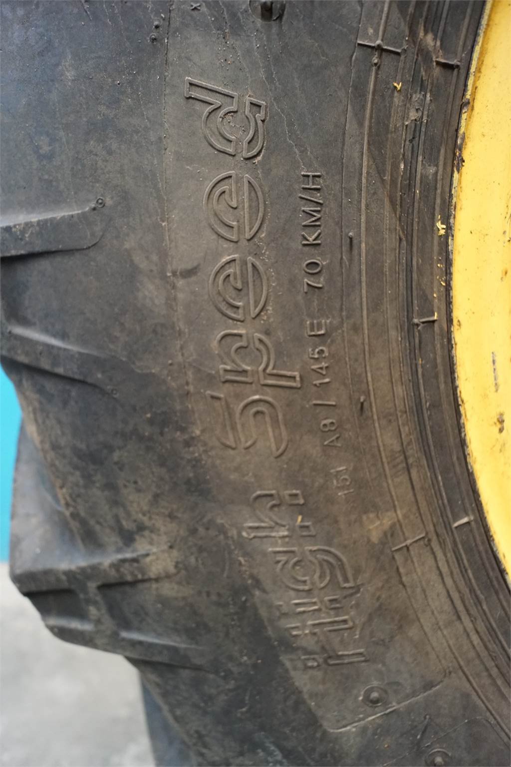 Felge от тип New Holland 28 480/70R28, Gebrauchtmaschine в Hemmet (Снимка 4)