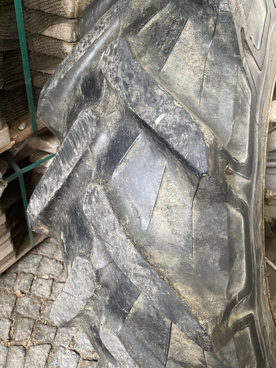 Felge от тип Pirelli Zwillingsräder 14,9 R 28, Gebrauchtmaschine в Ebensee (Снимка 5)