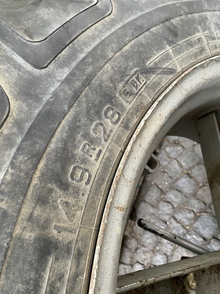 Felge типа Pirelli Zwillingsräder 14,9 R 28, Gebrauchtmaschine в Ebensee (Фотография 4)