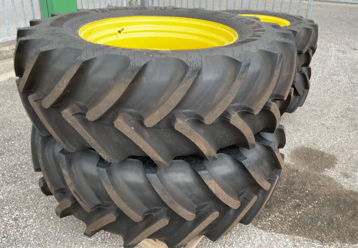 Felge Türe ait Sonstige 380/70R 24 u. 480/70R34, Neumaschine içinde Zwettl (resim 3)