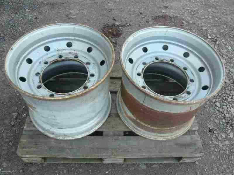 Felge des Typs Strautmann 2X FELGE 22X17, Gebrauchtmaschine in Vehlow (Bild 1)