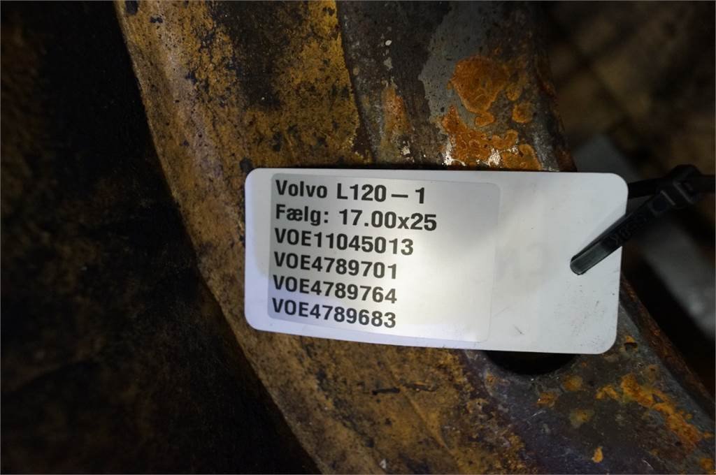 Felge Türe ait Volvo L120, Gebrauchtmaschine içinde Hemmet (resim 10)